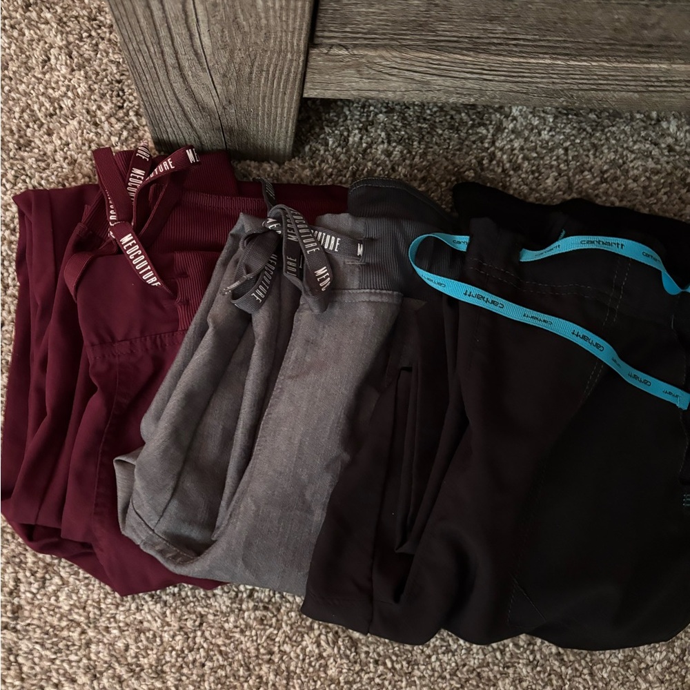 Assorted bundle scrub bottom bundle